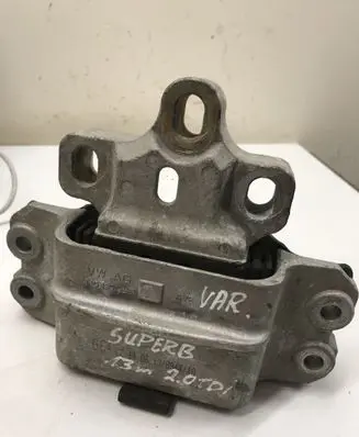 Skoda Superb B6 (3T) Engine mount bracket 1K0199555M