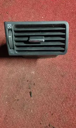 Toyota Corolla E120 E130 Dashboard side air vent grill/cover trim 8222 1776