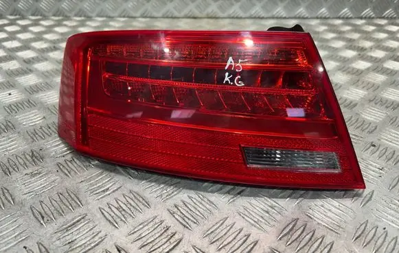 Audi A5 Sportback 8TA Rear/tail lights 8T8945095