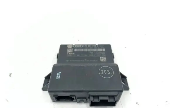 Audi Q5 SQ5 8R Gateway control module 8R0907468E