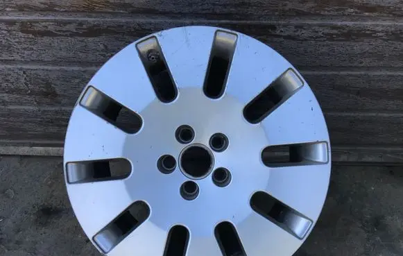 Audi A8 S8 D3 4E R18 alloy rim 4E0601025Q