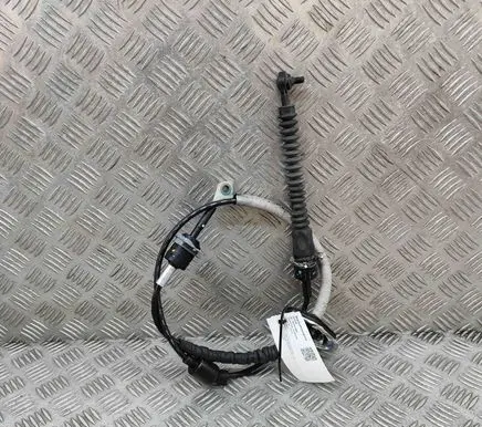 KIA Sportage Gear shift cable linkage 46790F1350