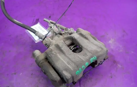 Opel Vectra C Rear brake caliper