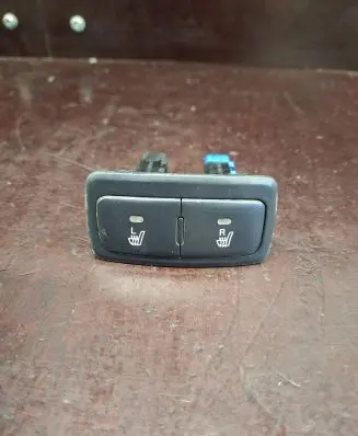 KIA Sportage Seat heating switch 202002962