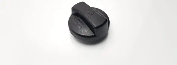 Audi A4 S4 B5 8D Oil filler cap 026103485A
