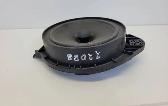 Opel Crossland X Front door speaker