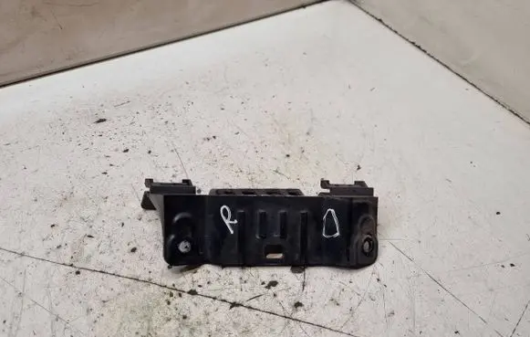 KIA Carens II Headlight/headlamp mounting bracket 865521D000