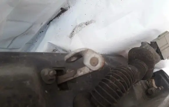 Renault 19 Front door check strap stopper 