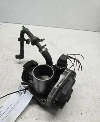 Volkswagen Golf IV Throttle body valve 030133064F