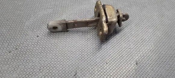 Seat Cordoba (6K) Rear door check strap stopper