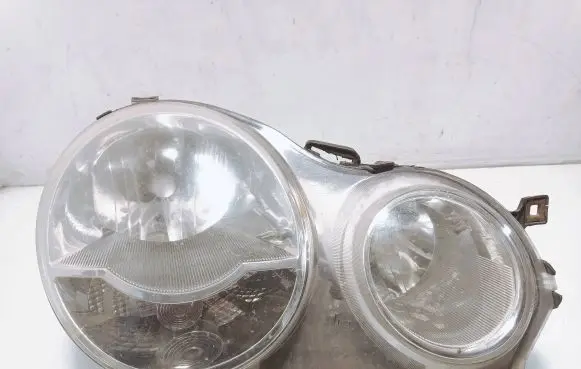 Volkswagen Polo Headlight/headlamp 160408m