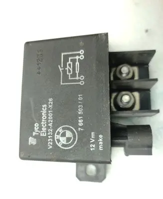 BMW 5 F10 F11 Coolant fan relay 7661503