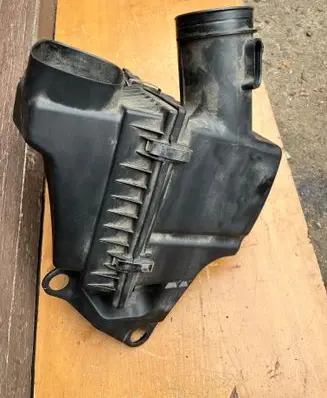 Air filter box