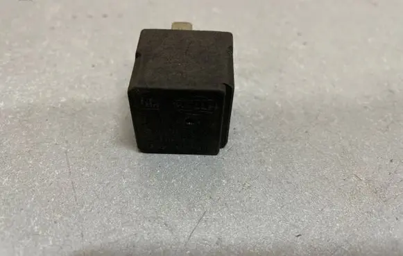 Opel Zafira B Other relay 13171831