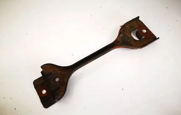 Subaru Outback Battery bracket 