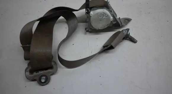 Chrysler Town & Country V Rear seatbelt P0ZV71HL5AC