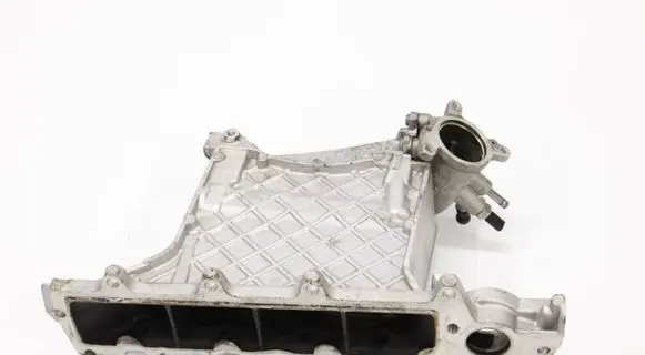 Volkswagen Touran III Intake manifold 04L129766AQ
