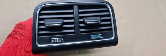 Audi A4 S4 B8 8K Rear air vent grill 8K0819203J