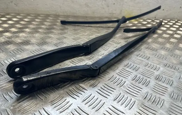 BMW 7 F01 F02 F03 F04 Headlight wiper blade set 7182594