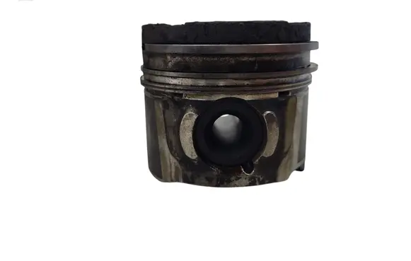 Volvo V50 Piston 