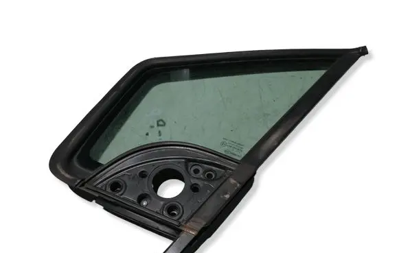 Peugeot Partner Front door vent window glass four-door 9675118280