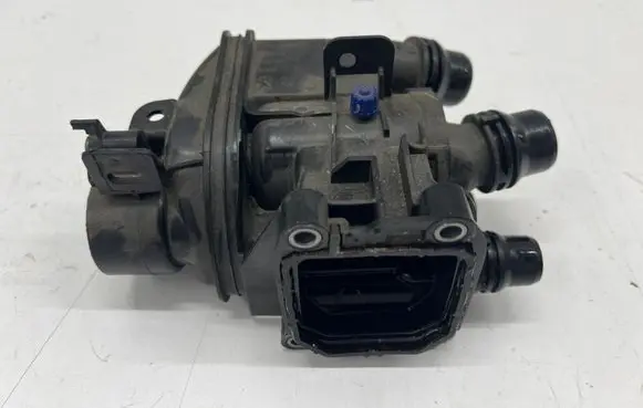 Opel Crossland X Thermostat/thermostat housing 9812131480