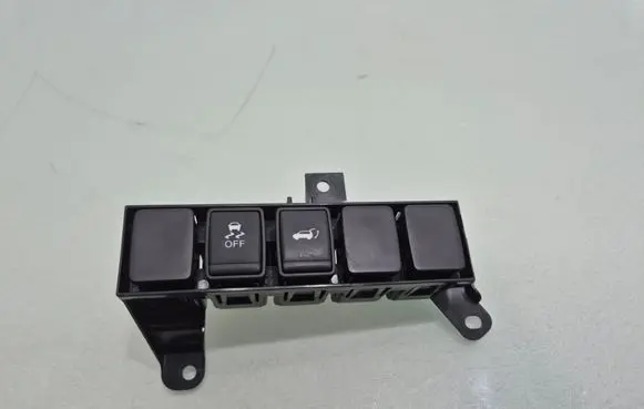 Nissan Murano Z52 Other switches/knobs/shifts 681RU5AA0A