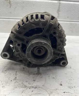 Opel Zafira A Generator/alternator 0124415005