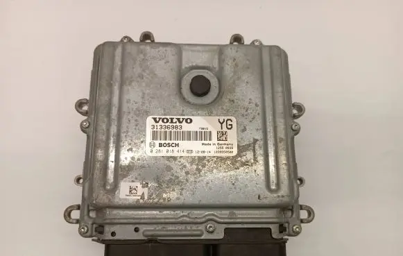 Volvo S60 Engine control unit/module 31336983 1039S50500 0281018414