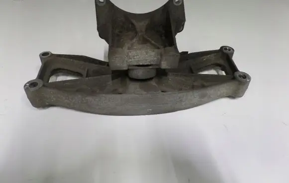 Chrysler 300 - 300C Gearbox mounting bracket 04578062AC