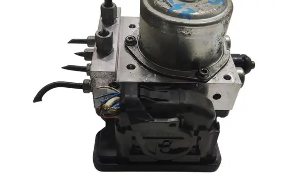 Nissan Juke I F15 ABS Pump 47660BX80C