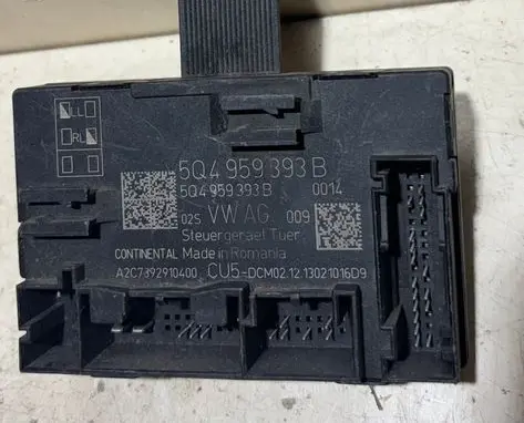 Skoda Octavia Mk3 (5E) Door control unit/module 5Q4959393B