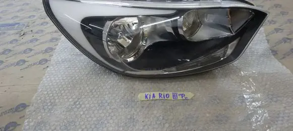 KIA Rio Headlight/headlamp 921021WXXX