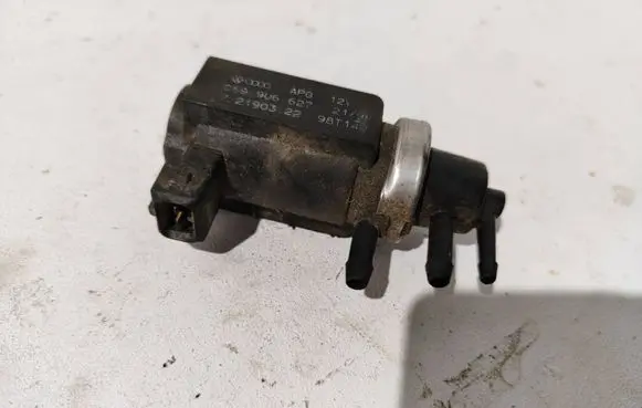 Audi A6 S6 C5 4B Turbo solenoid valve 059906627 98T142 72190322