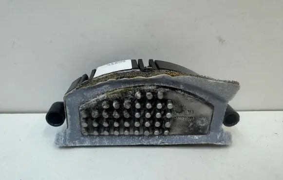 Porsche Macan (95B) Heater blower motor/fan resistor 8T0820521F