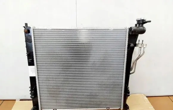 Hyundai i40 Coolant radiator