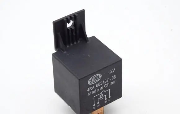 Mercedes-Benz E W211 Other relay 4RA003437-08 4RA00343708