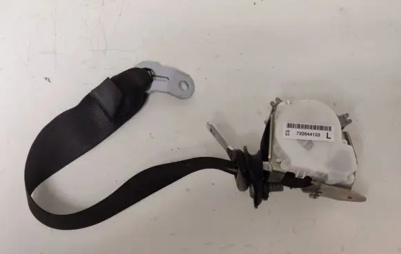 BMW 2 F22 F23 Rear seatbelt 722644103 72117289351 7289351