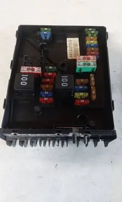 Volkswagen Golf VI Fuse module 441227750