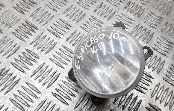 Citroen C3 Picasso Front fog light 11417102 9685425180