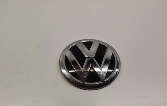 Volkswagen Jetta VI Manufacturers badge/model letters 5C6853630F