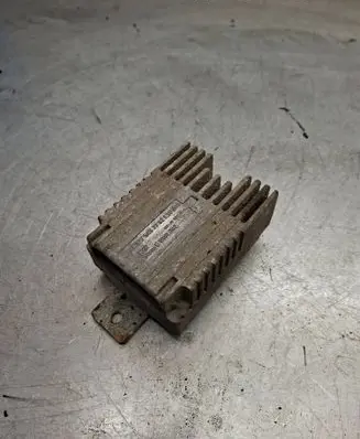 Mercedes-Benz E W210 Fan control module A0275457732 E5001002 ESG600