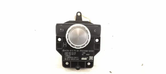 Head unit multimedia control