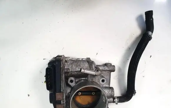Subaru Legacy Throttle valve 16112aa010 6f260230