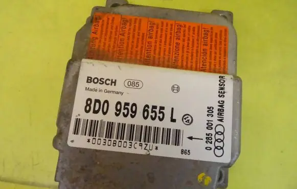 Audi A4 S4 B5 8D Airbag control unit/module 8D0959655L