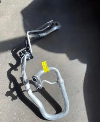 Jeep Grand Cherokee Air conditioning (A/C) pipe/hose 68217214AD