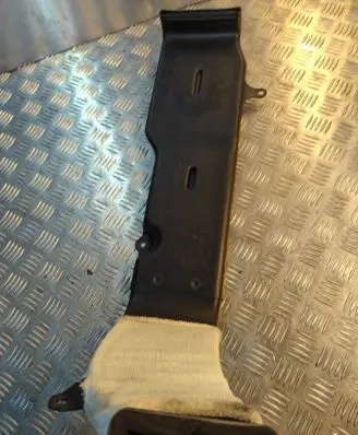 Audi A8 S8 D3 4E Cabin air duct channel 4E0819805B
