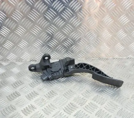 Hyundai Kona I Accelerator throttle pedal 32700XXXXX