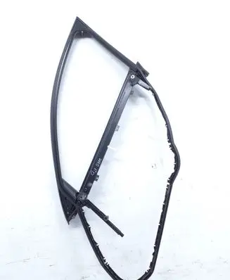 Audi A6 S6 C6 4F Front door window/glass frame 4F0837630