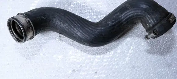 Audi A4 S4 B7 8E 8H Intercooler hose/pipe 8E0145737E
